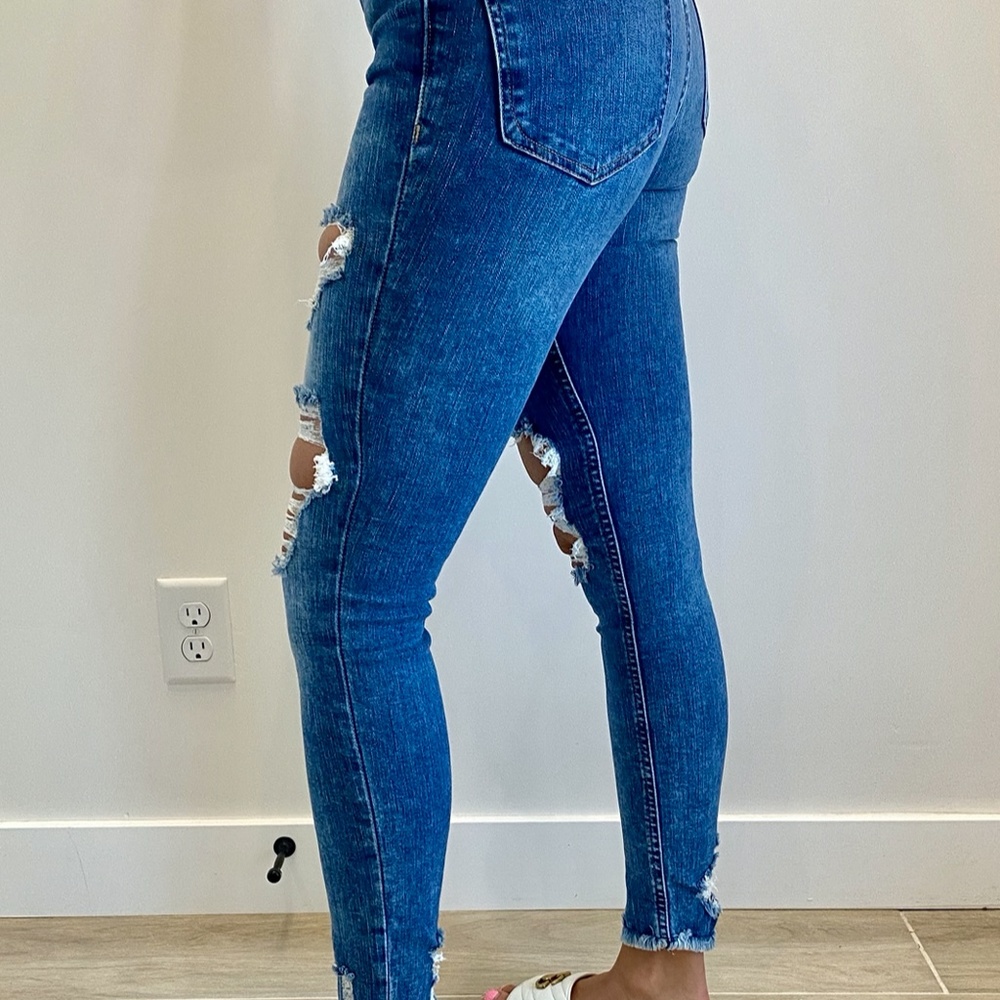 Express High Rise Distressed Jeans - Picture 5 of 8